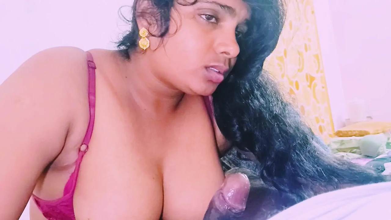 Desi Best blowjob.