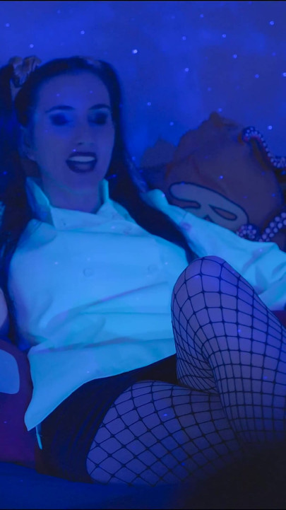 Schamlose Piper - Piper Inc. S1 ep9