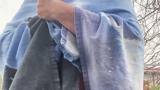 Regenwasser mit meinen titten fangen