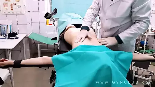 手術台の上でのオーガズム