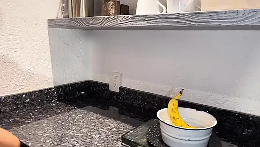 Я трахаю моего бойфренда и его сводную сестру Lilly