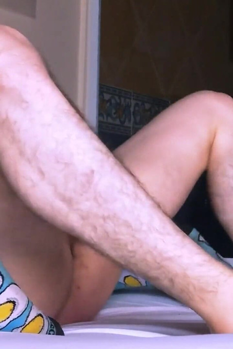 Teman baik saya bertatu membenarkan saya merasai pepek ketat itu