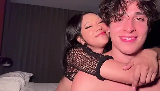 Singapurische betrügende ehefrau vollgespritzt