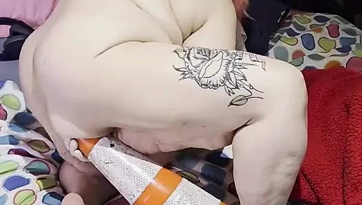 O koniyi sikiyor anal sikiş o götü millerce sikiyor