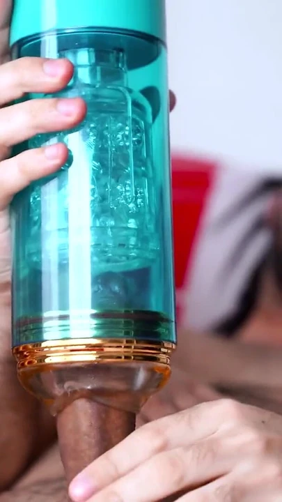 "Bu yarak için bir karıştırıcı gibi! Honey Play Box'tan Hayden'ın yorumu"