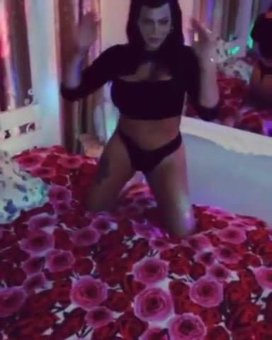 yasex7