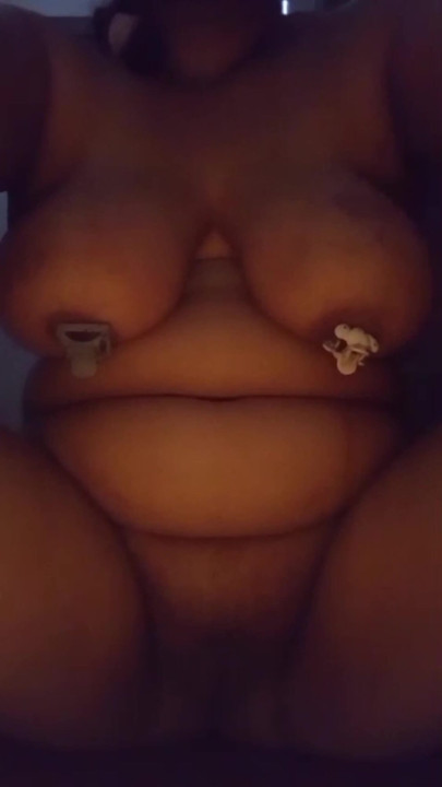 When there was no one at home, sister-in-law gave her entire undressed to the finger layer:-1 | Clip 1