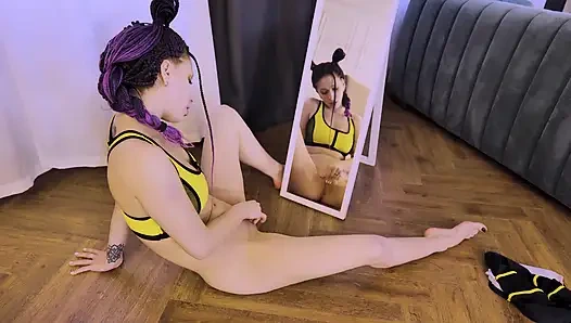 MILF cantik masturbasi