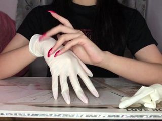 Довгі нігті дівчата