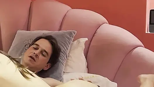 Lulu wild - eine heiße asiatische spinnerin wird roh gefickt und im cheap love hotel vollgespritzt