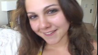Latina nastolatka Carmella Diamond lodzik i połykanie spermy