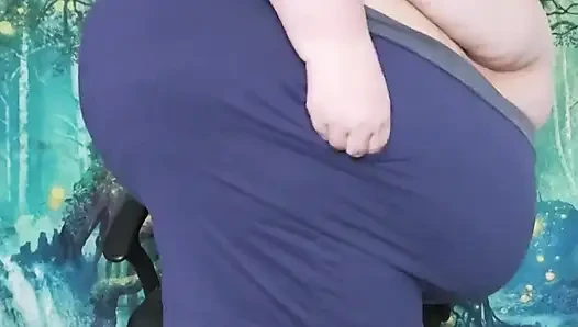 Cewek super semok ini memeknya setelah mandi