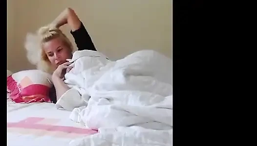 Jilat becekku dengan lingerie hitam