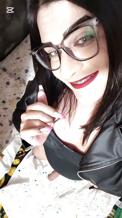 Shemale Ladyboy mặc đồ lót gợi cảm muốn được địt