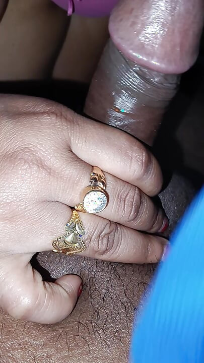 Киска горячей девушки