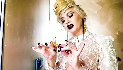 Женское доминирование, секскиски с губной помадой