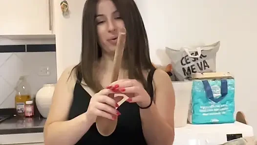 Solo in the Kitchen - I Play with the Spoon