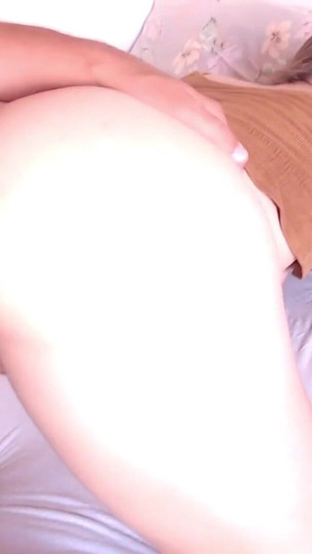 Memorable moment from "My stepsister just wanted to stop after seeing it all slip away"