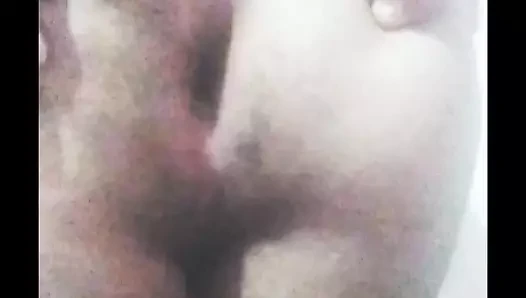 Felching porn video – A gay man playing with his buttocks and chest
