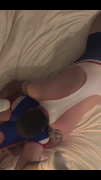 ヘビー級レスリング 裸になる - 第1話