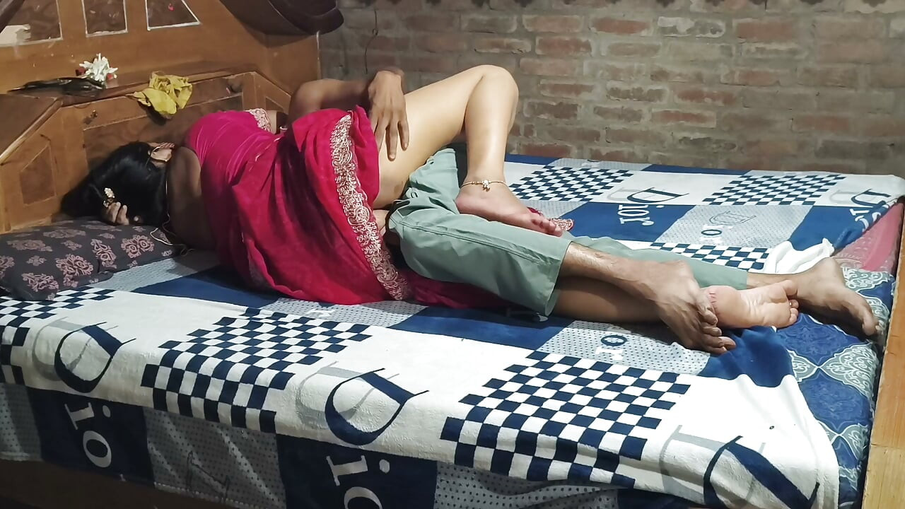 Rinki yeğeniyle çıplak olarak sikişiyor