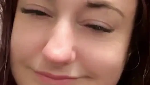 BBW augenkontakt toiletten furzt und klo pflügt intime pOV mit bella blast