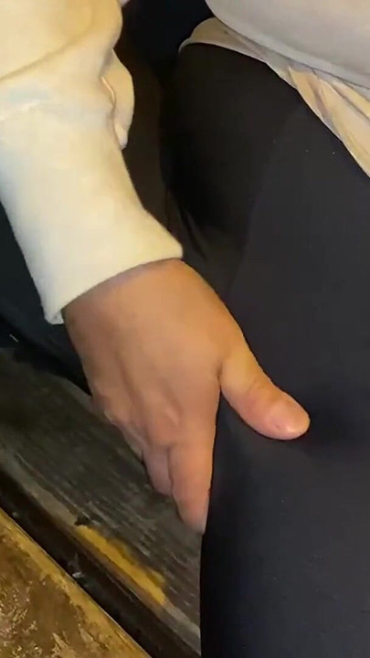 Nezapomenutelný okamžik z "Polykané sperma. Výprask zadku. POV kouření. Venku v krku."