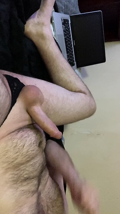 Getting dirty on cam showing my cock