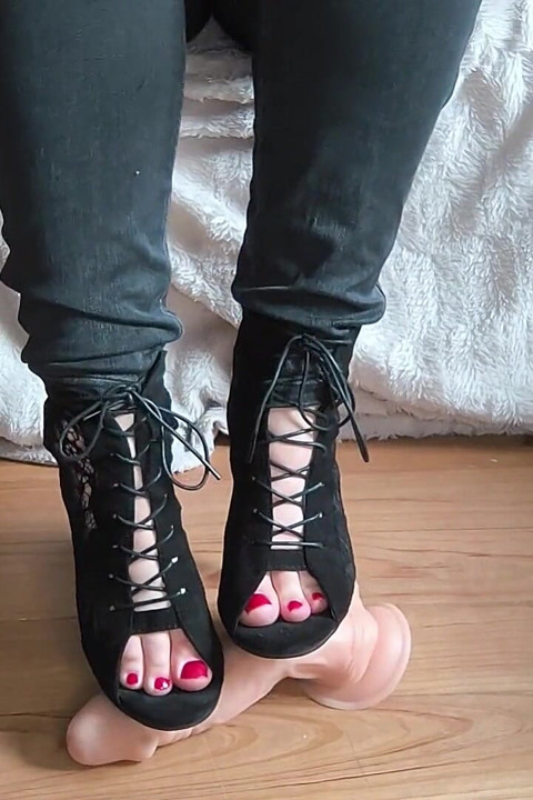 I Crush Your Dick with My Feet