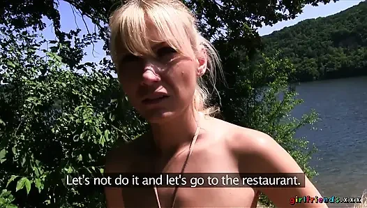 Girlfriends XXX - лесбийский тройничок на улице на публике