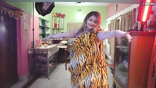Desi Bhabhi Fucked Together by All Friends