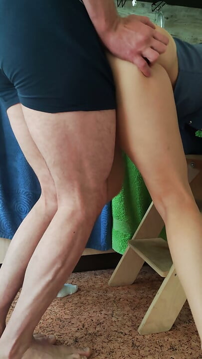 ركوب غاضب على ديلدو قبل وصول الحبيب
