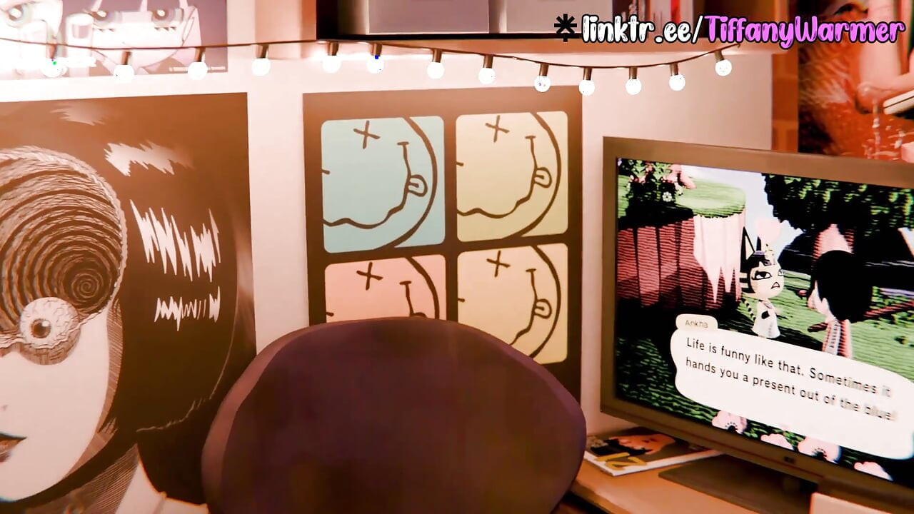 Darcy's Dorm Room