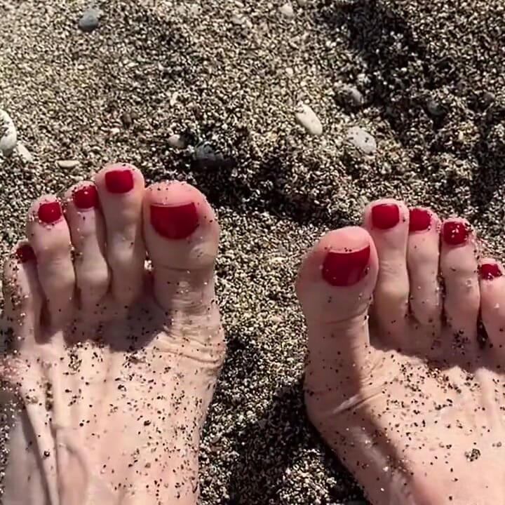 For Those Who Love Legs, I’m Having Fun in the Sand.