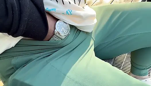 I met this Russian girl in a public park , And no resistance to play her a bit