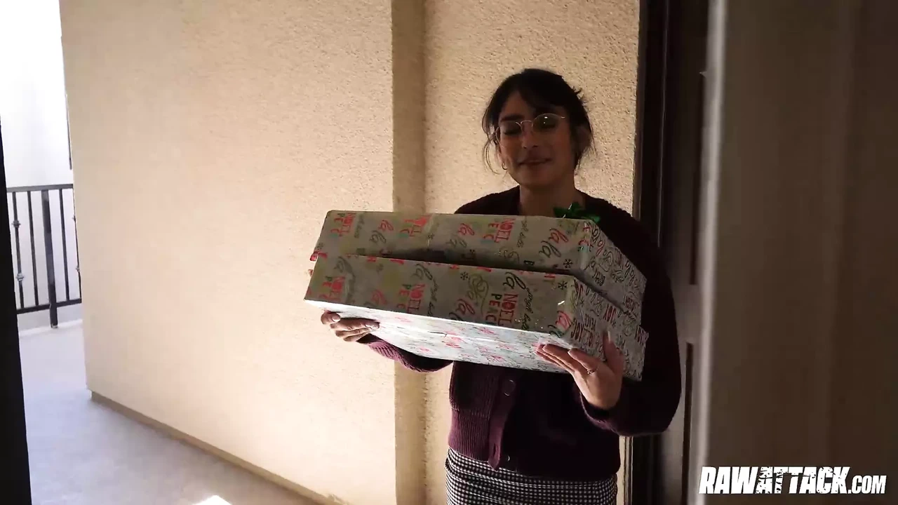 Kitty Valance Presents Her Pink Pussy As Surprise Holiday Gift