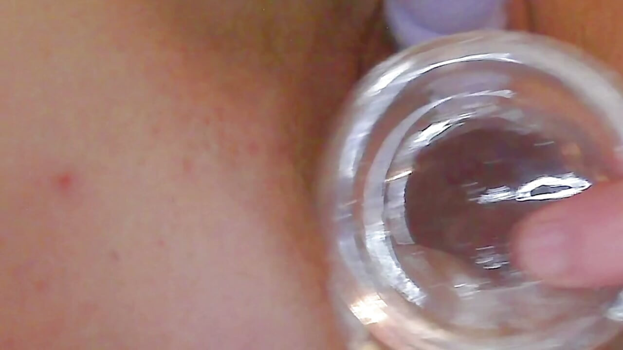 Zoey Portland home alone makes herself cum