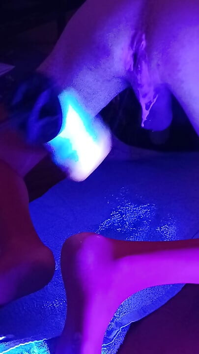Fucking machine green dildo anal fuck