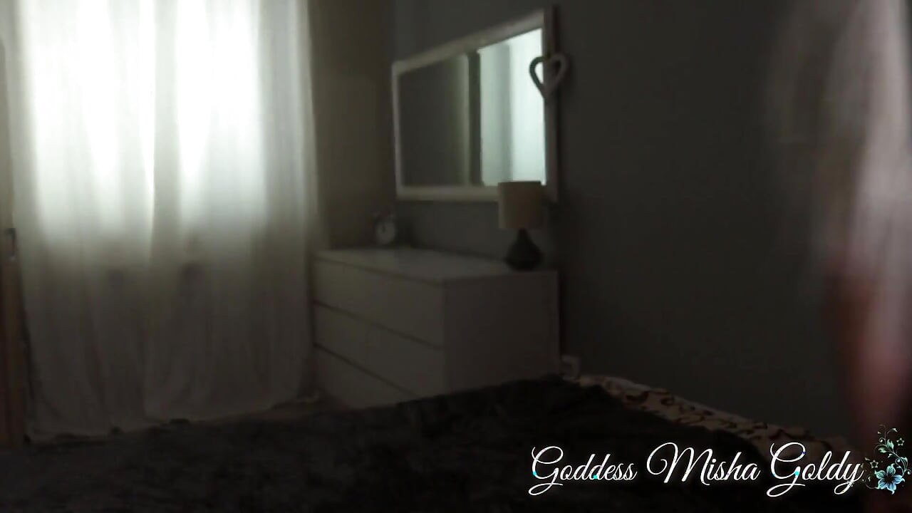 Findom fascinantă - instrucțiuni de masturbare! Dă-mi curul tânăr și obraznic din nou și din nou și obține un orgasm distrus