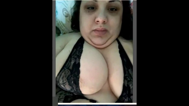 HORNY MILF