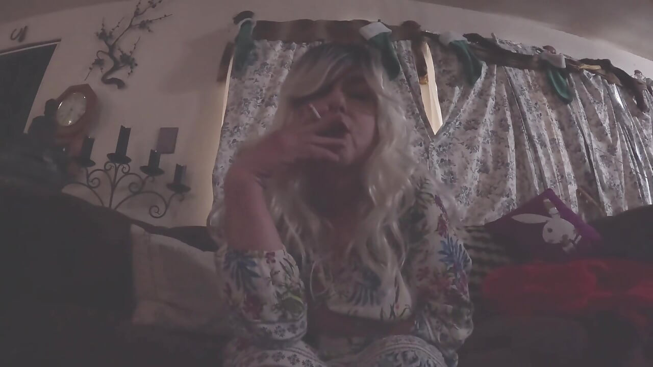 Cheryls røgpause tænker på din pik