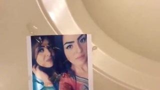 2 meninas paquistanesas cobertas de porra