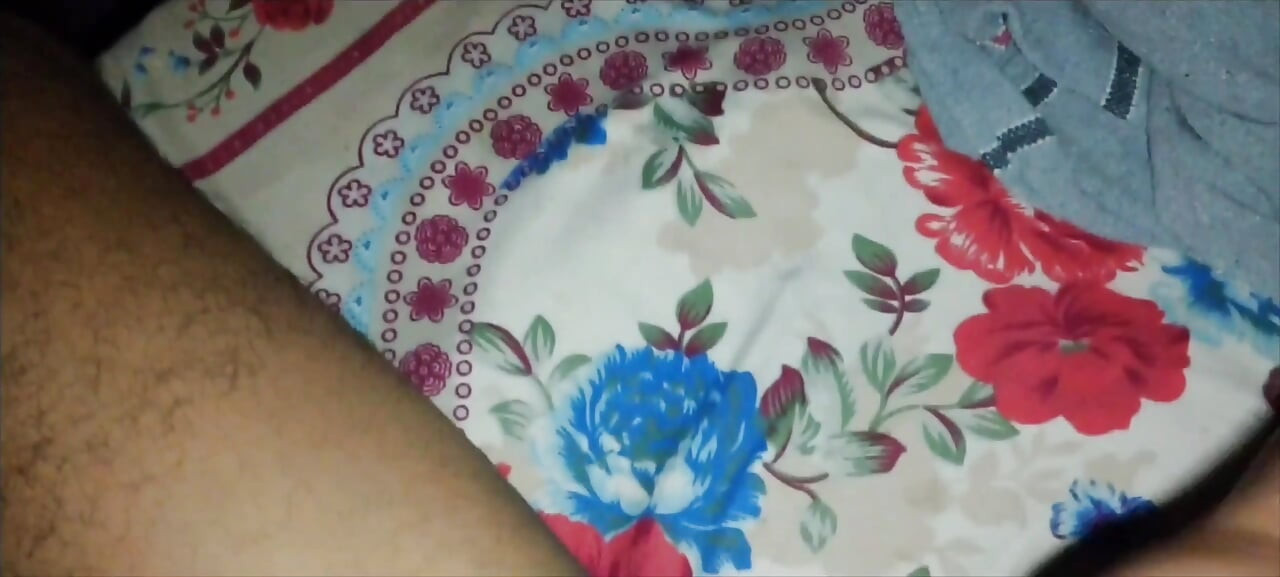 Boyfriend kept fucking, husband kept shaking