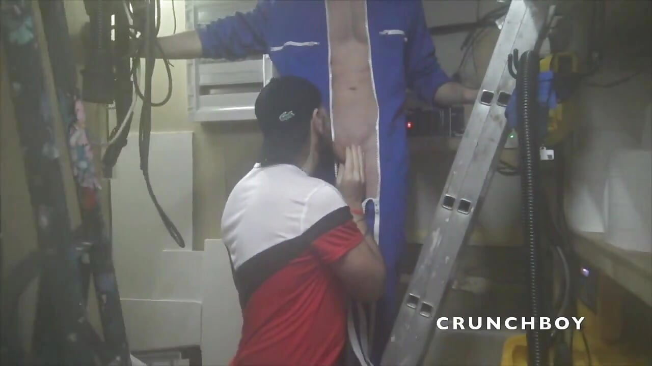 Von einem heterosexuellen militärjungen gefickt