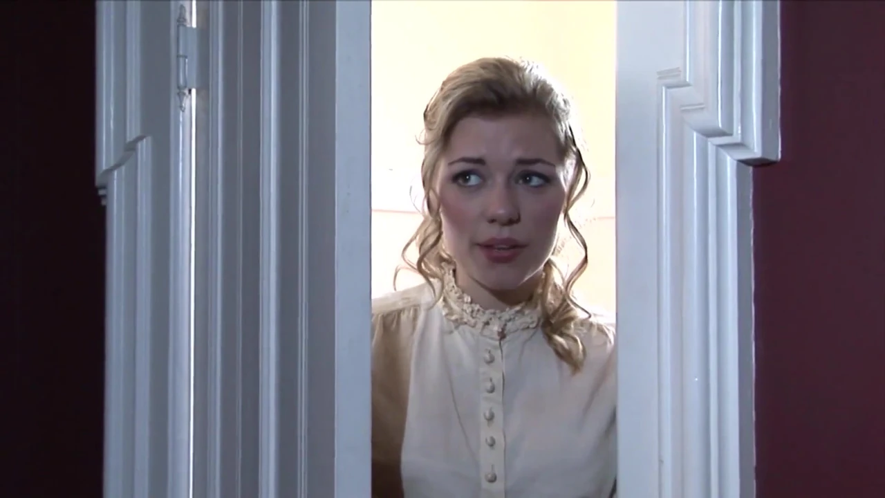 Maid_scene 1 azgın hizmetçili bir adamın yarağa ihtiyacı var