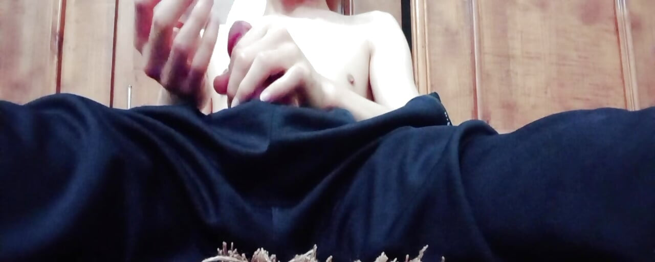 Private Pleasure in the Toilet - Real Amateur