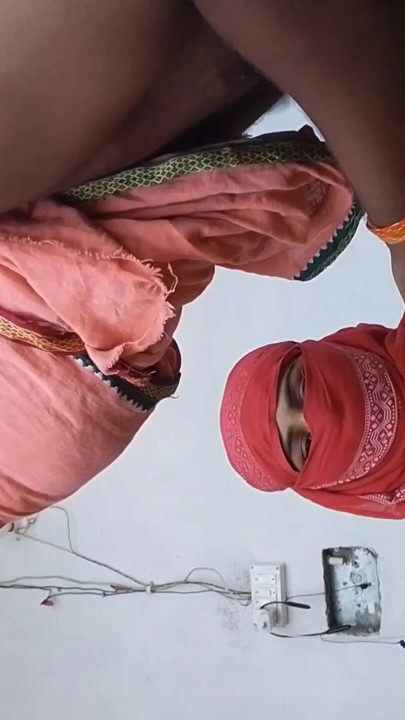 Desi bhabhi hard sex with devar and fucking in bedroom with hindi audio | klip 3