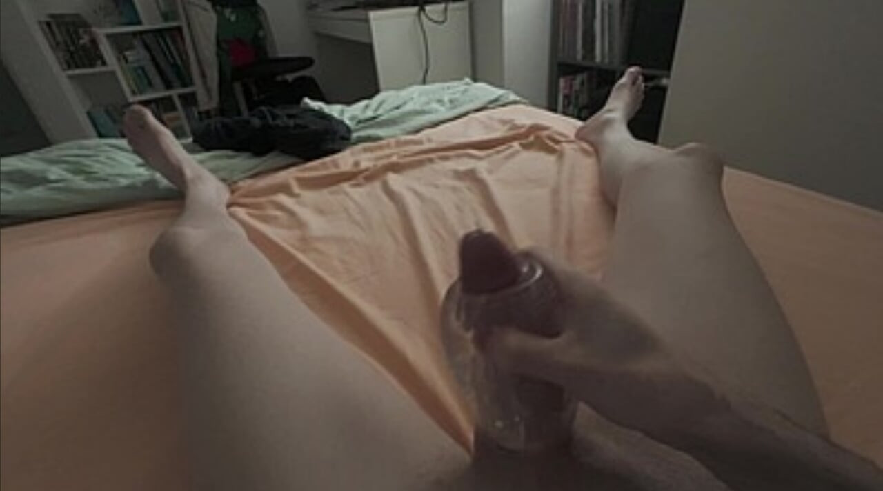 FLO_OH Tries His New Pussy Toy: Deep Insertion, Wet Stroking, and Intense Solo Action in Bed (Part 2)