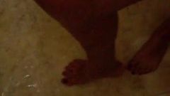 Feet in the shower (Pies en la ducha!)