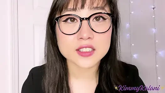 Asiatisches schätzchen verliebt sich während des medizinischen Studiums mit ihrem Penis -ASMR- Kimmy Kalani